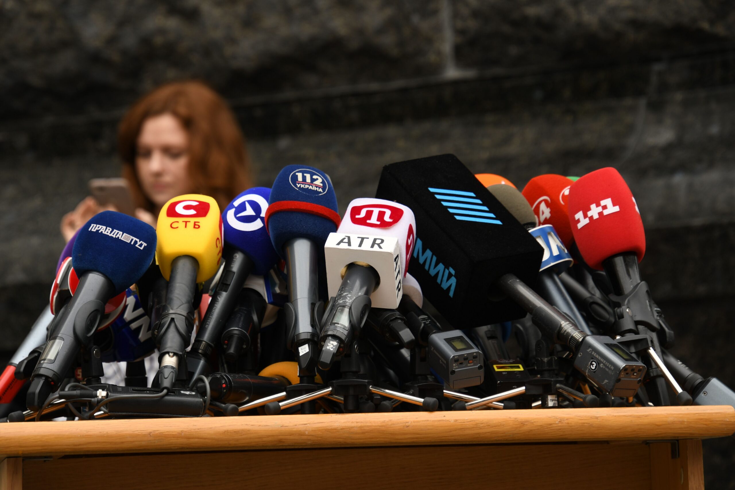 What are the negative impacts of AI on public relations practitioners?